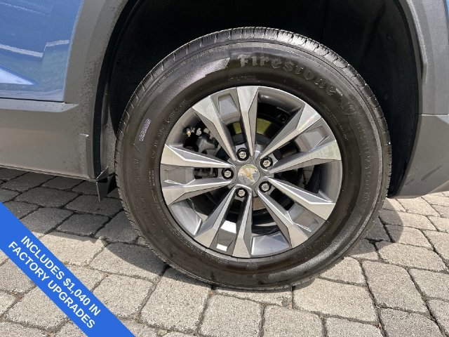 Used 2026 Chevrolet Equinox LT w/ Safety and Technology Package FWD image 11