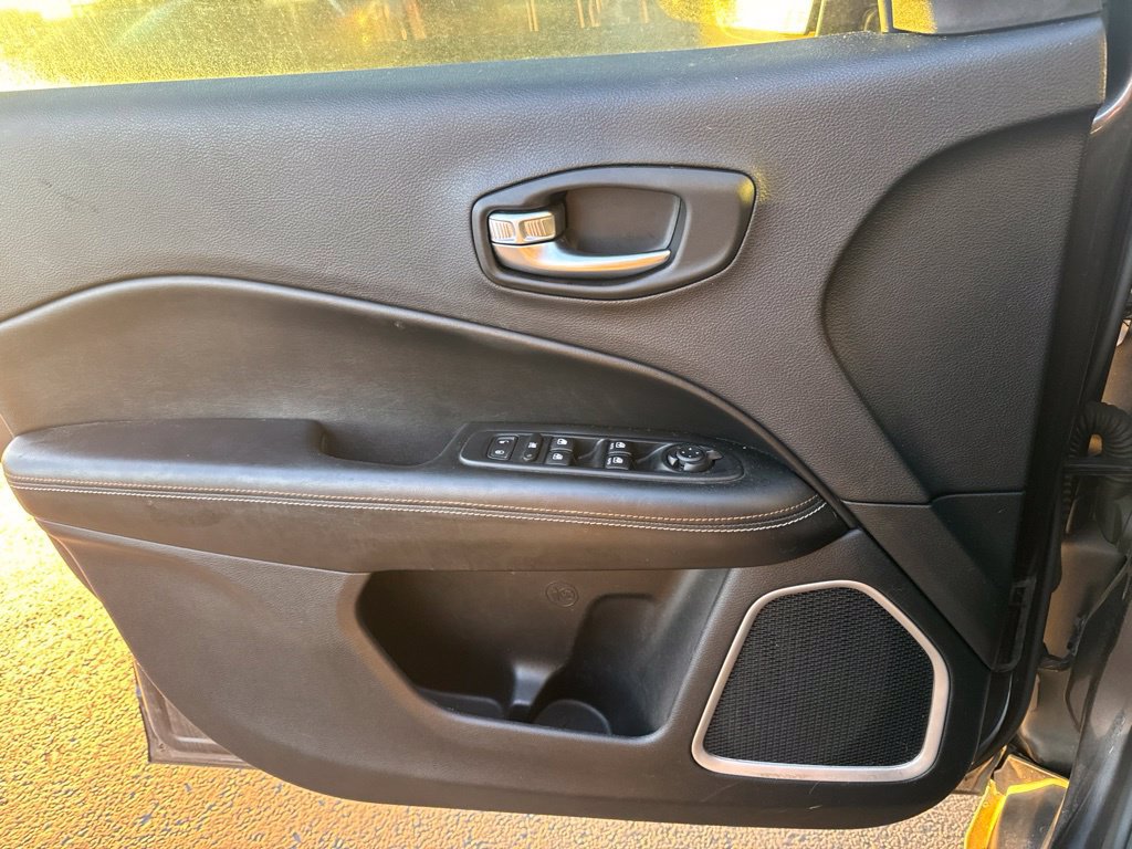 Used 2020 Jeep Compass Sport FWD image 9