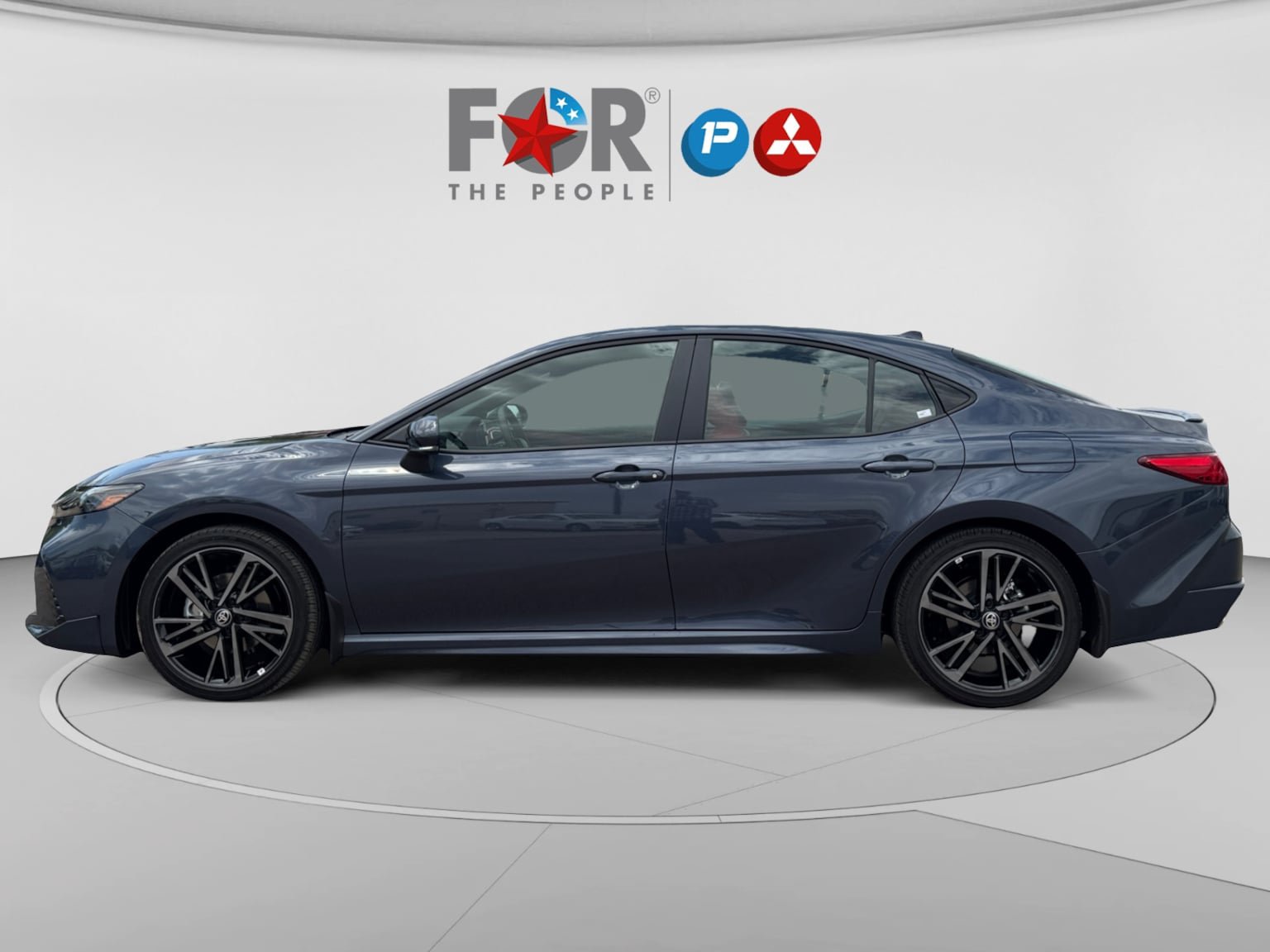 Used 2026 Toyota Camry XSE FWD image 2