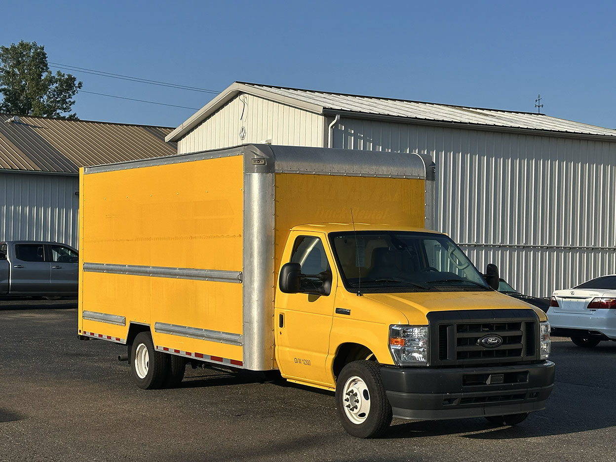 Used 2022 Ford E-350 and Econoline 350 Super Duty RWD image 35