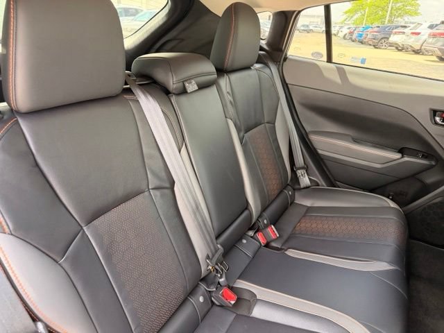 Used 2024 Subaru Crosstrek 2.5i Limited w/ Crosstrek Mirror Package AWD/4WD image 16
