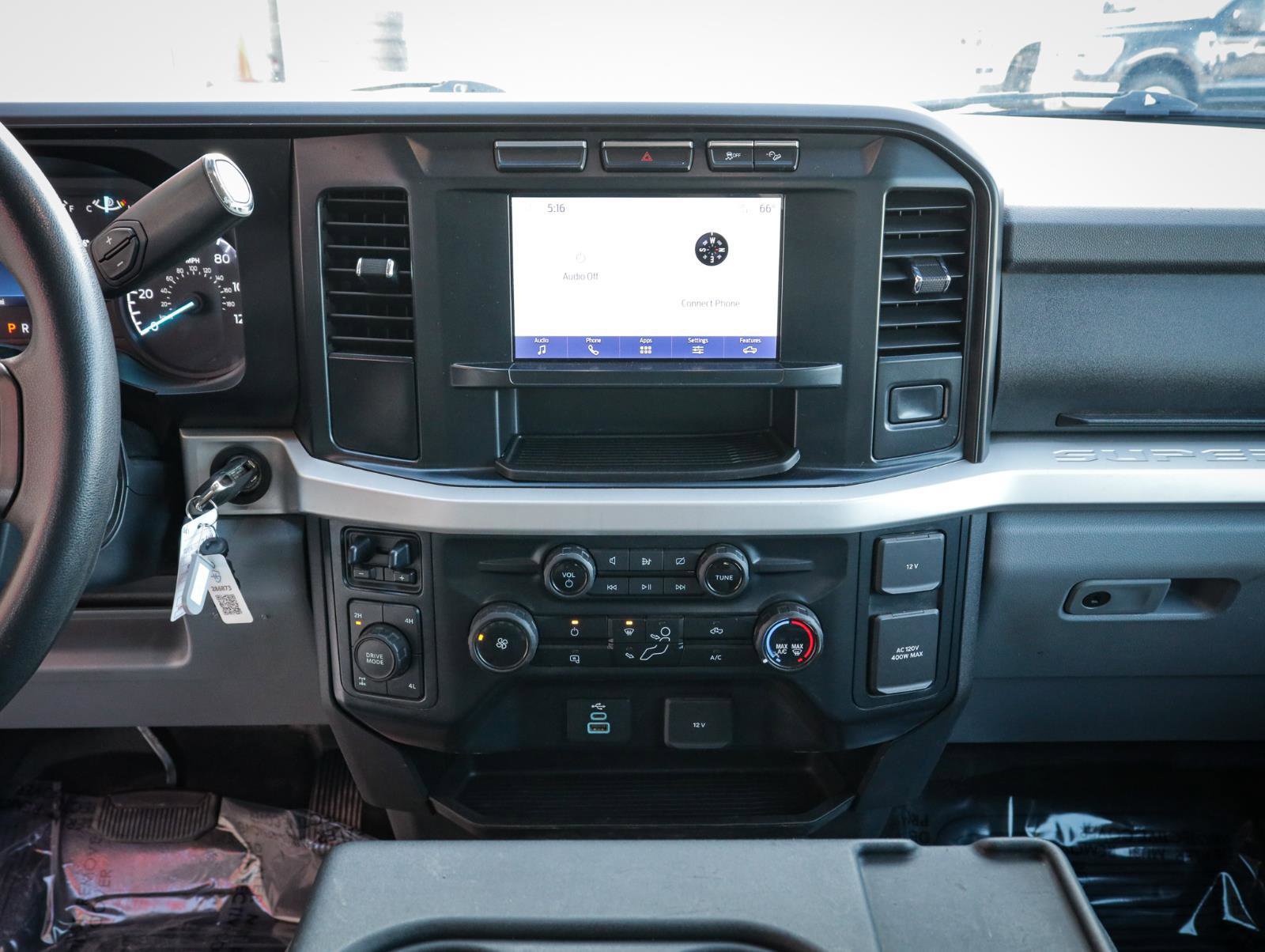 Used 2023 Ford F350 XLT w/ FX4 Off-Road Package image 18