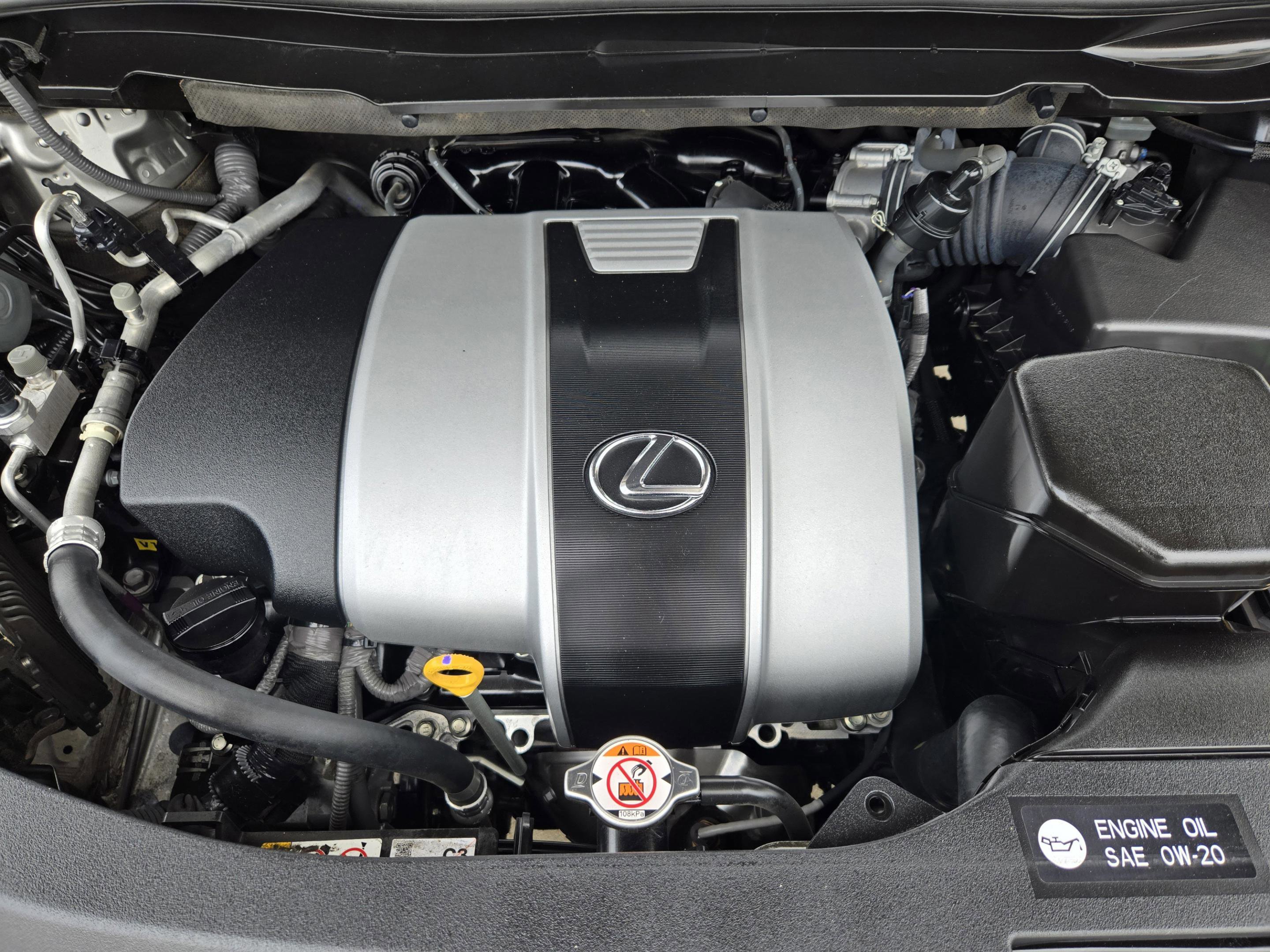 Used 2019 Lexus RX 350L FWD image 26