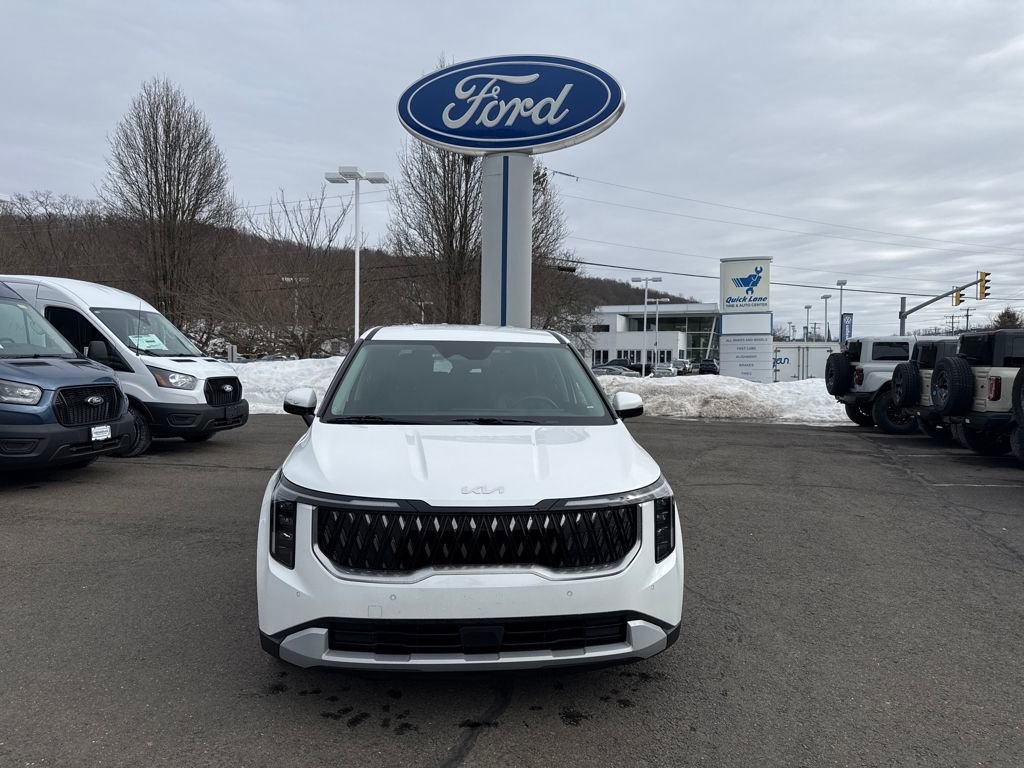 Used 2025 Kia Carnival image 17