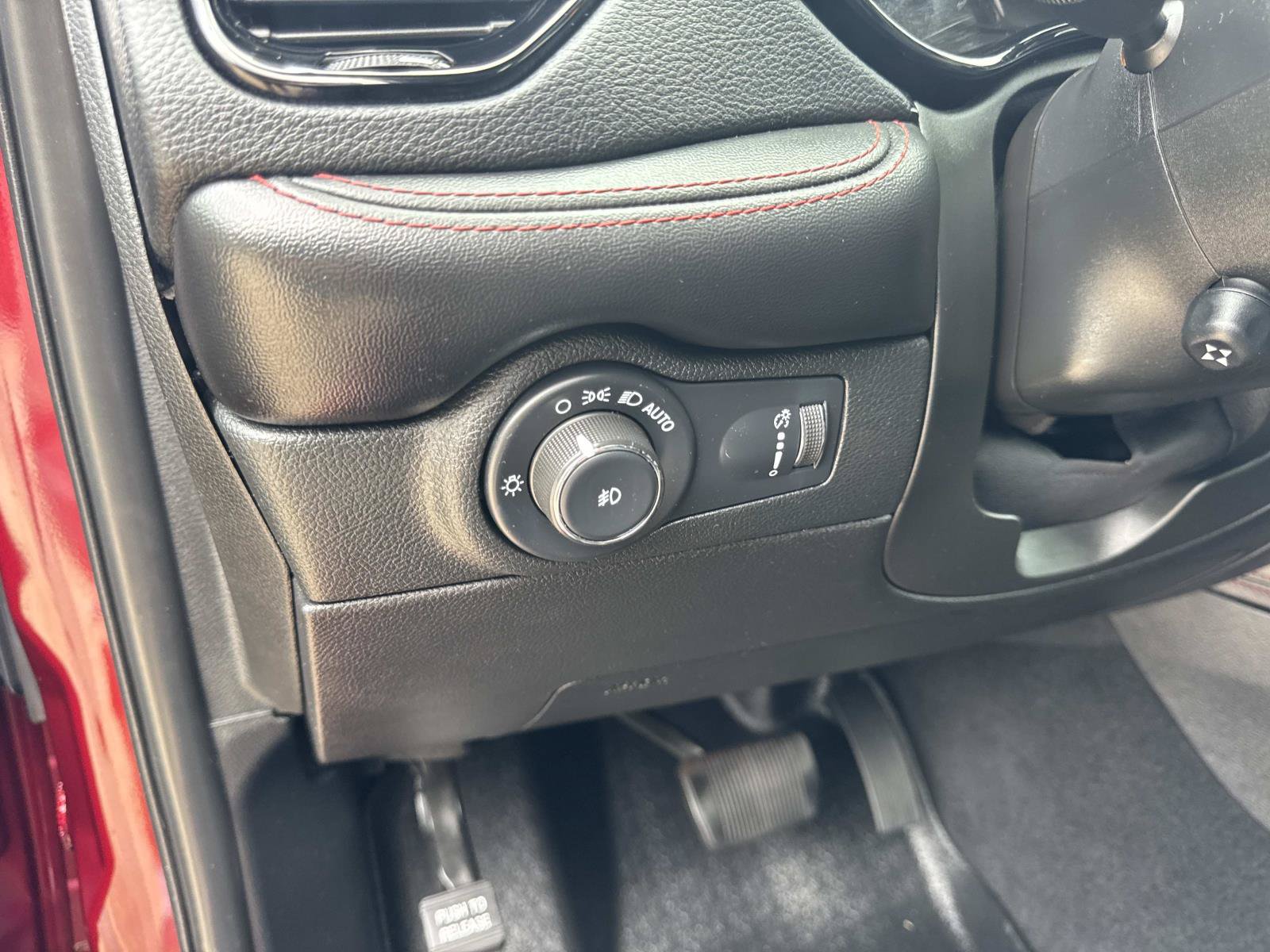 Used 2023 Dodge Durango GT RWD image 21