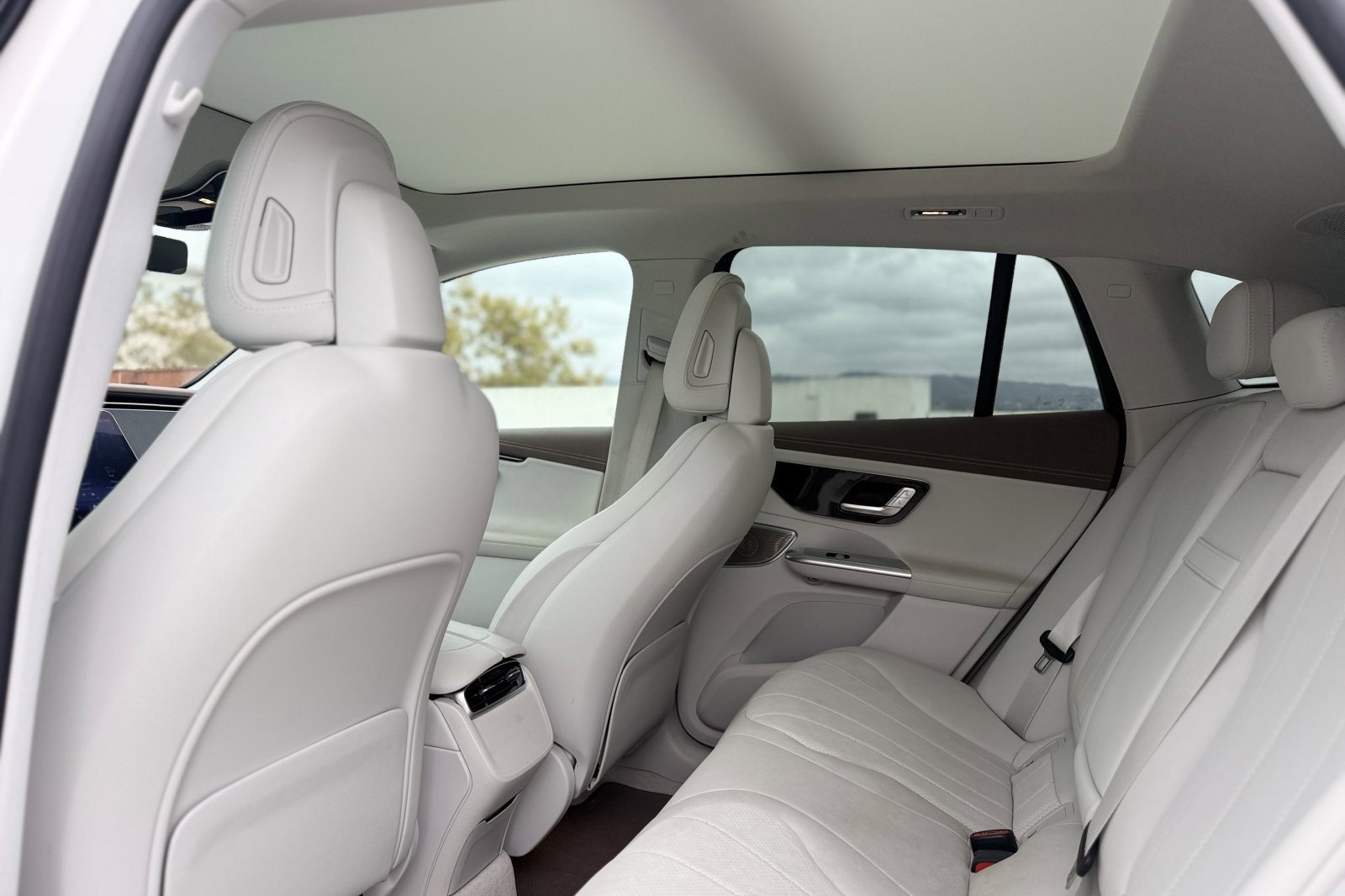 Certified 2023 Mercedes-Benz EQE 350+ 4MATIC SUV image 41