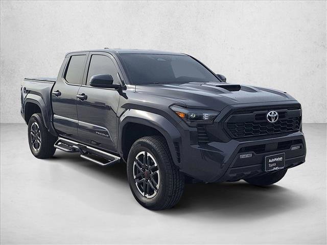 Certified 2025 Toyota Tacoma TRD Sport image 3