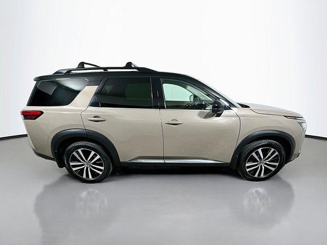 Used 2023 Nissan Pathfinder Platinum AWD/4WD image 8