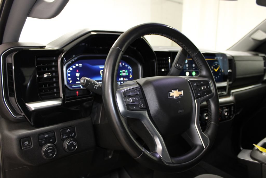 Used 2023 Chevrolet Silverado 1500 LT w/ Work Truck Package AWD/4WD image 16