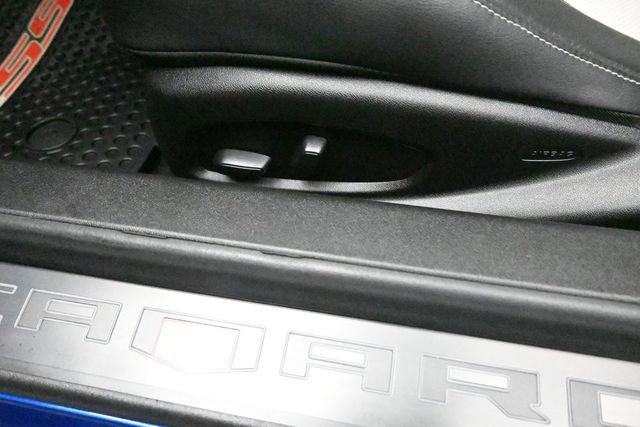 Used 2018 Chevrolet Camaro SS RWD image 14