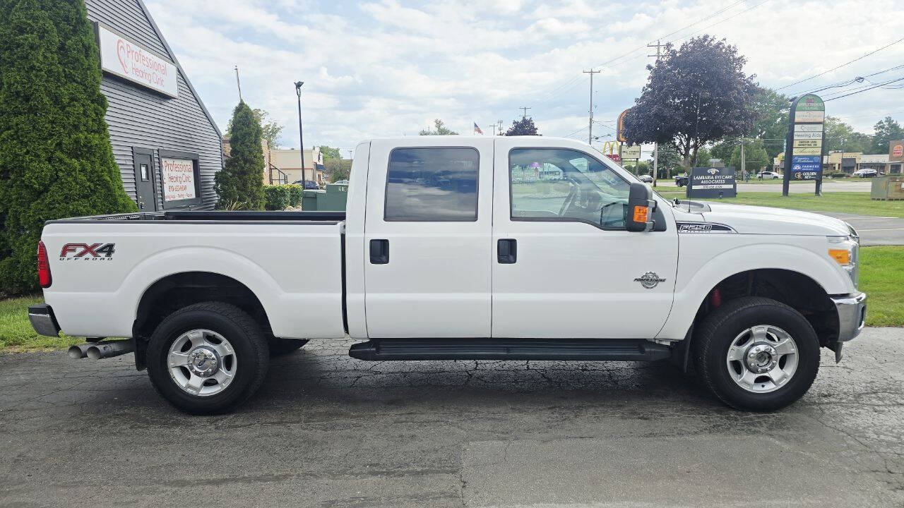 Used 2016 Ford F250 XLT w/ FX4 Off-Road Package AWD/4WD image 9