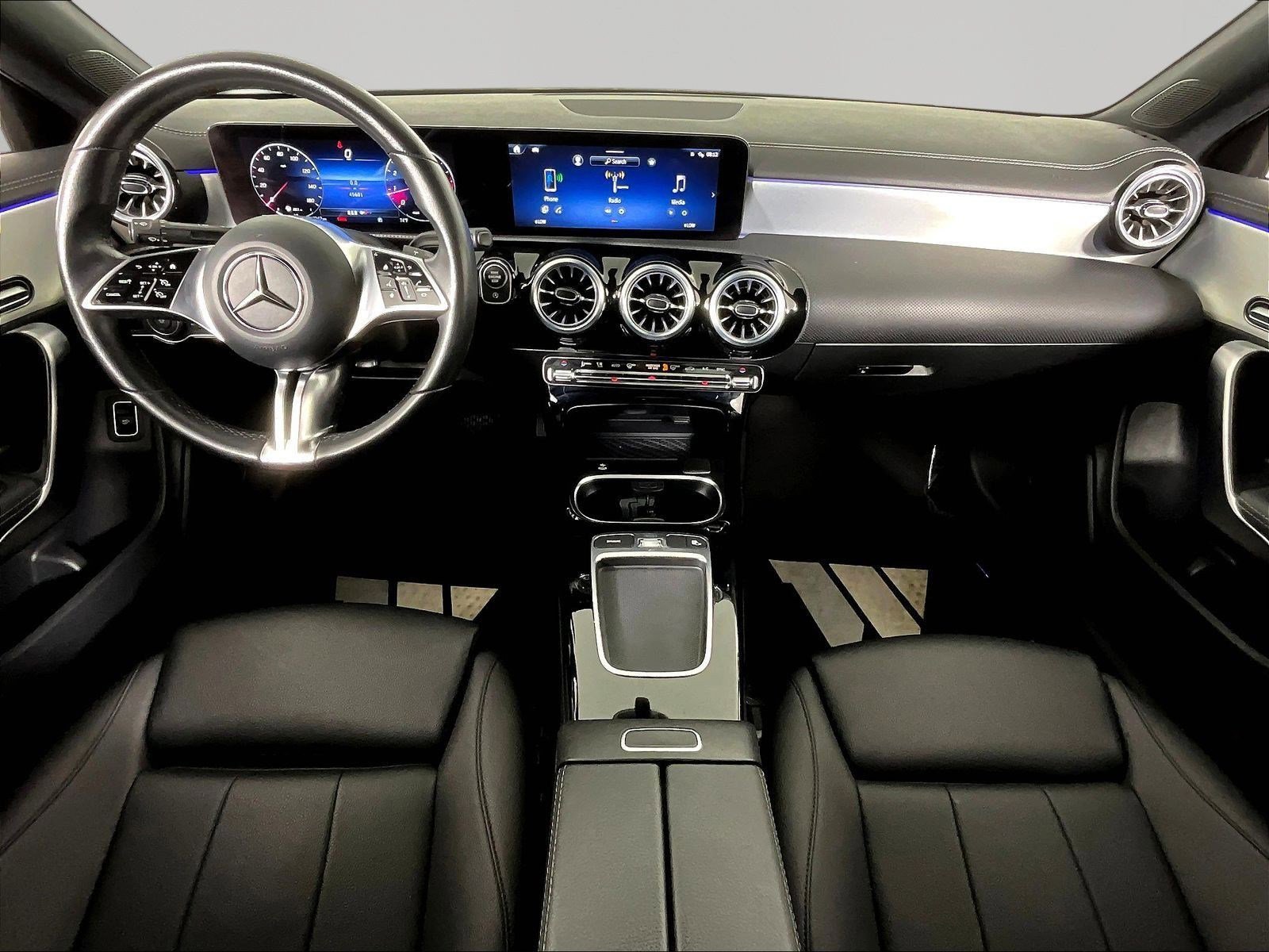 Used 2025 Mercedes-Benz CLA 250 4MATIC image 7