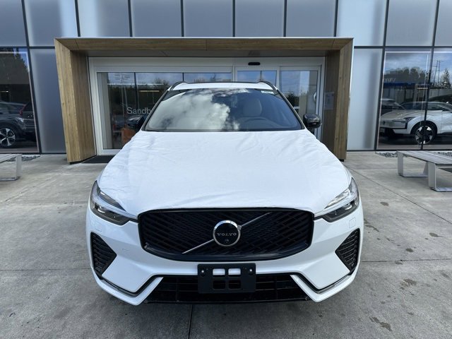New 2026 Volvo XC60 B5 Plus w/ Protection Package Premier image 3