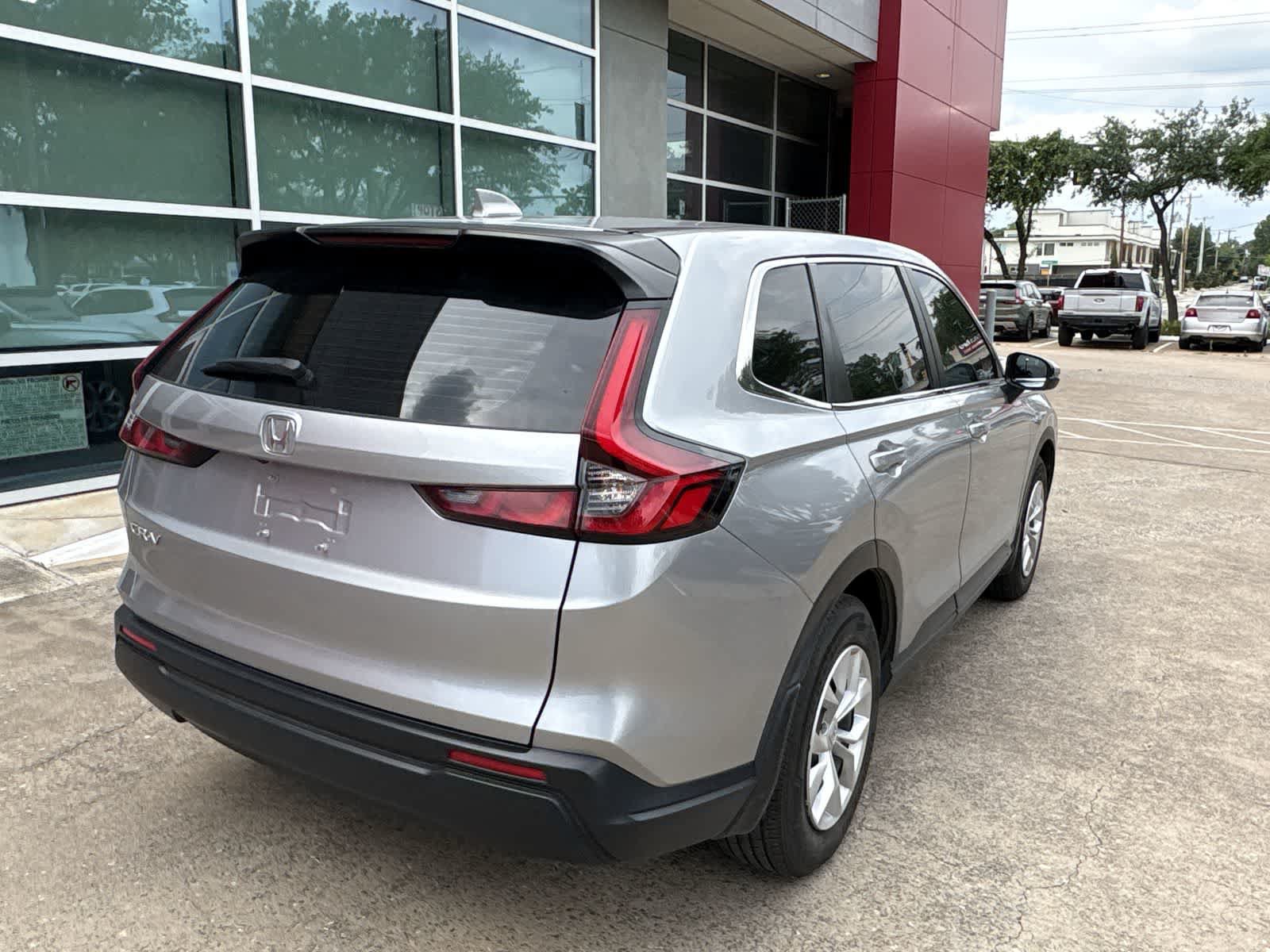 Used 2023 Honda CR-V LX image 6