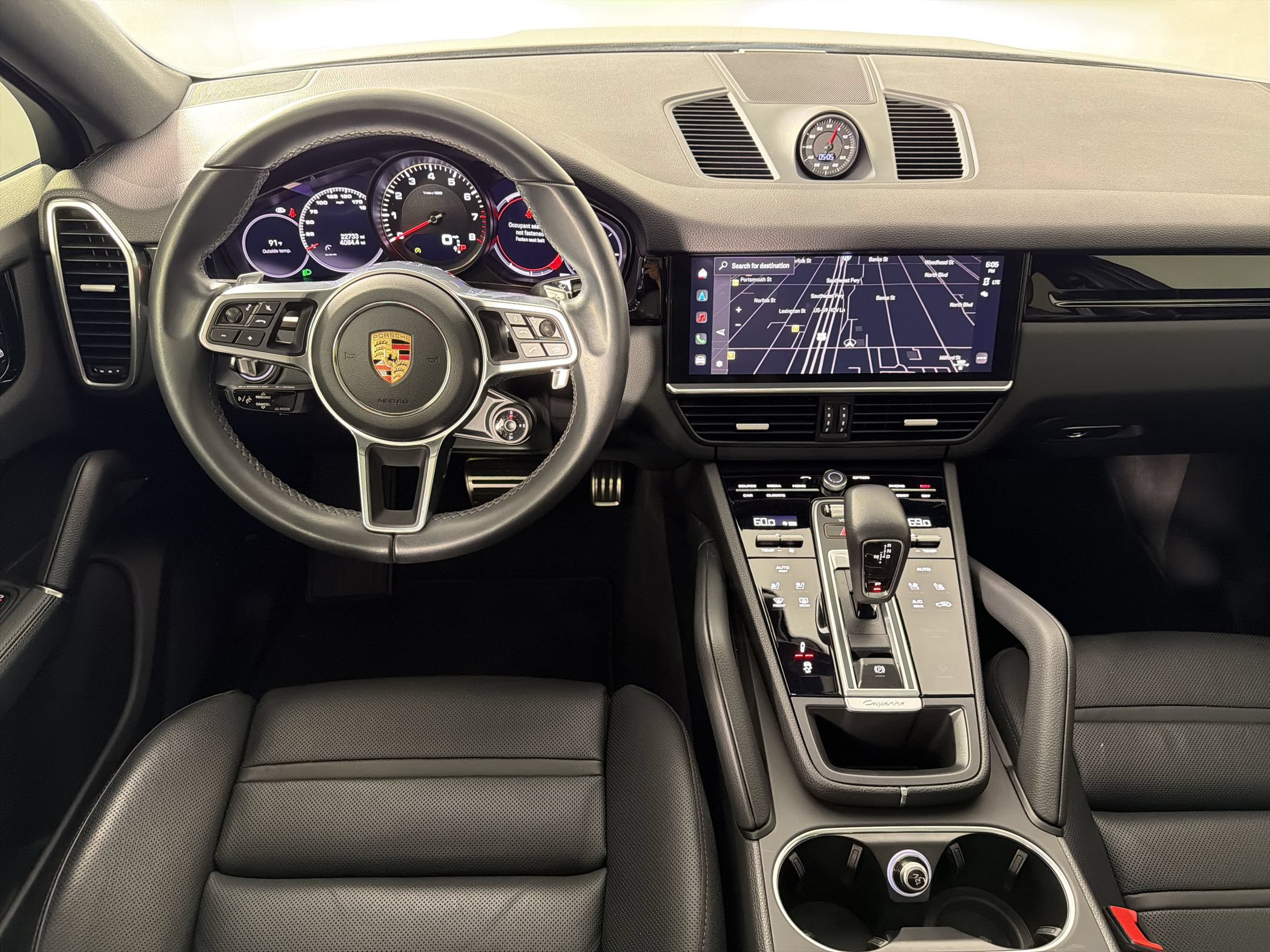 Certified 2023 Porsche Cayenne Coupe AWD/4WD image 27