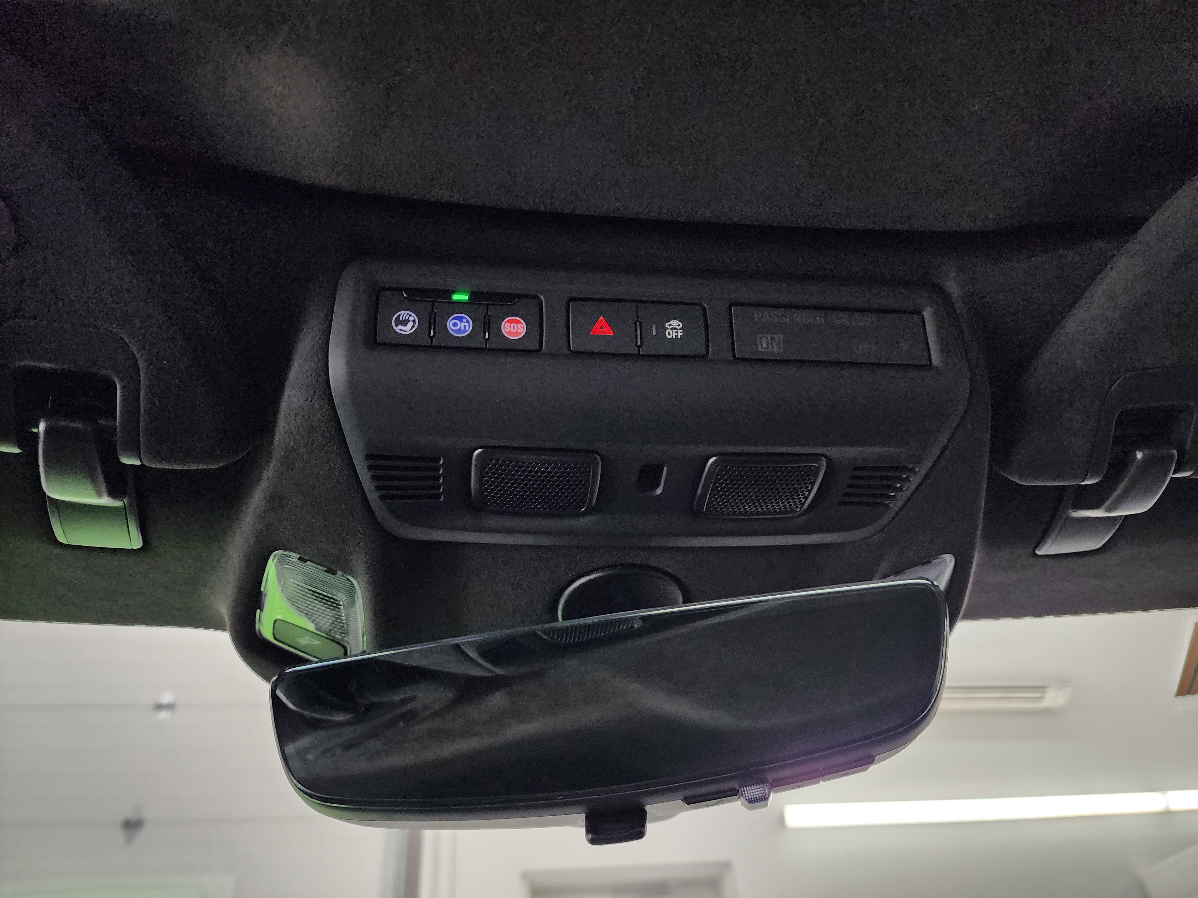 Used 2022 Chevrolet Corvette Stingray Premium Conv w/ Z51 Performance Package image 45