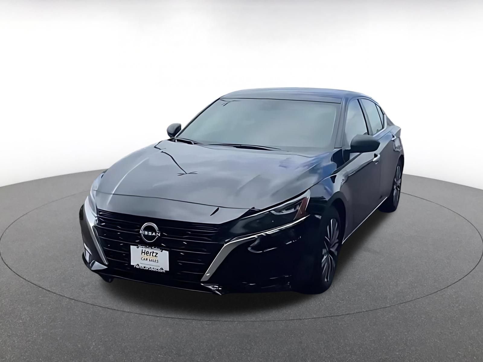 Used 2025 Nissan Altima 2.5 SV FWD image 5