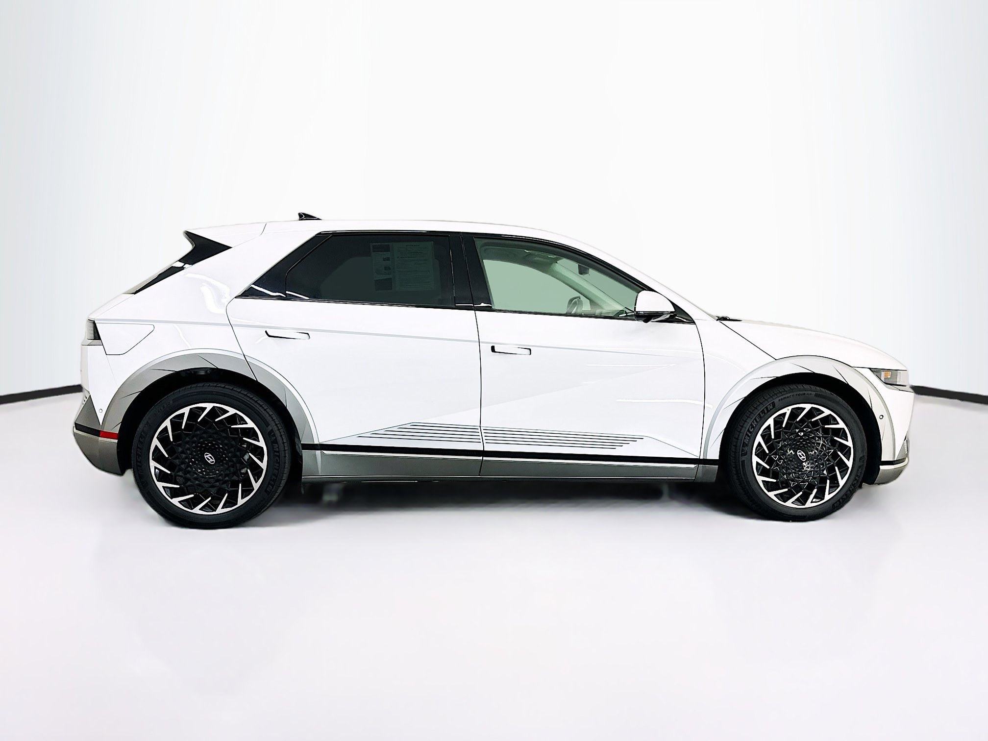 Used 2024 Hyundai Ioniq 5 Limited AWD/4WD image 10