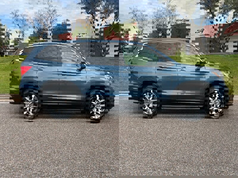 Used 2022 Honda Pilot EX-L image 2