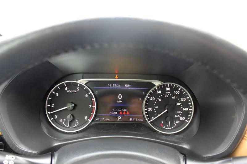 Used 2022 Nissan Sentra SV w/ SV Premium Package FWD image 28