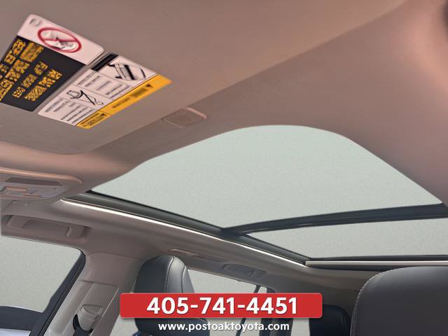Used 2023 Toyota Highlander Platinum AWD/4WD image 48