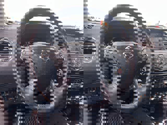 Used 2019 Nissan Pathfinder SL w/ Rock Creek Edition image 17