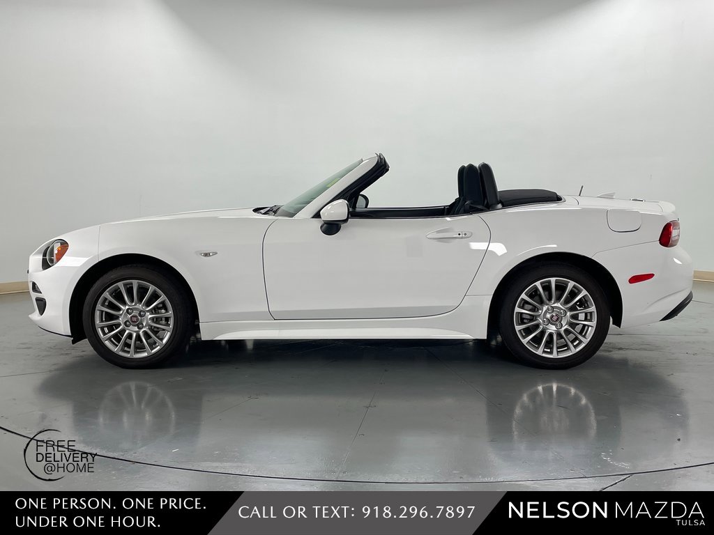 Used 2020 FIAT 124 Spider Classica w/ Technology Group image 11