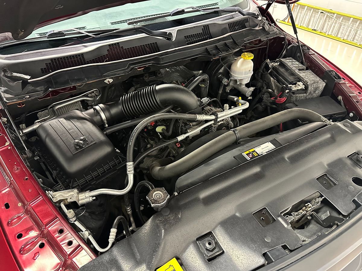Used 2020 RAM 1500 Classic Warlock AWD/4WD image 3