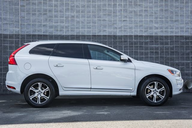 Used 2015 Volvo XC60 T6 w/ Proximity Package image 4