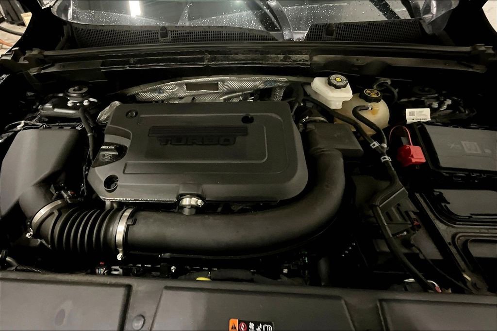 Used 2022 Buick Envision Essence w/ Sport Touring Package AWD/4WD image 28