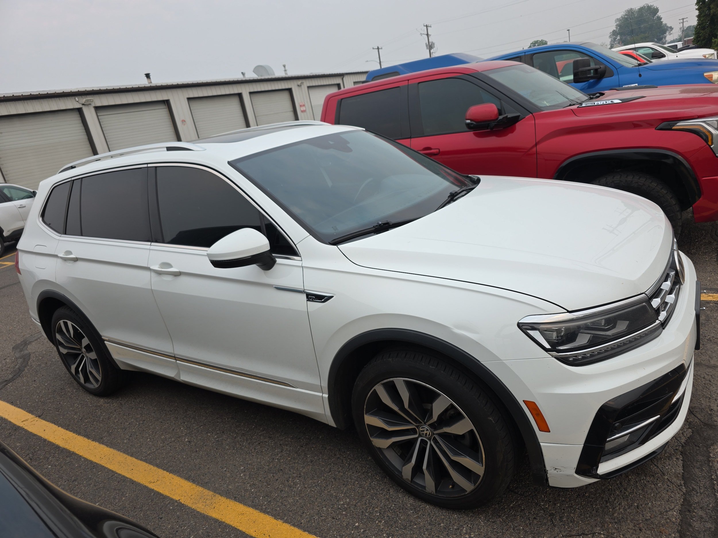 Used 2021 Volkswagen Tiguan SEL Premium R-Line AWD/4WD image 1