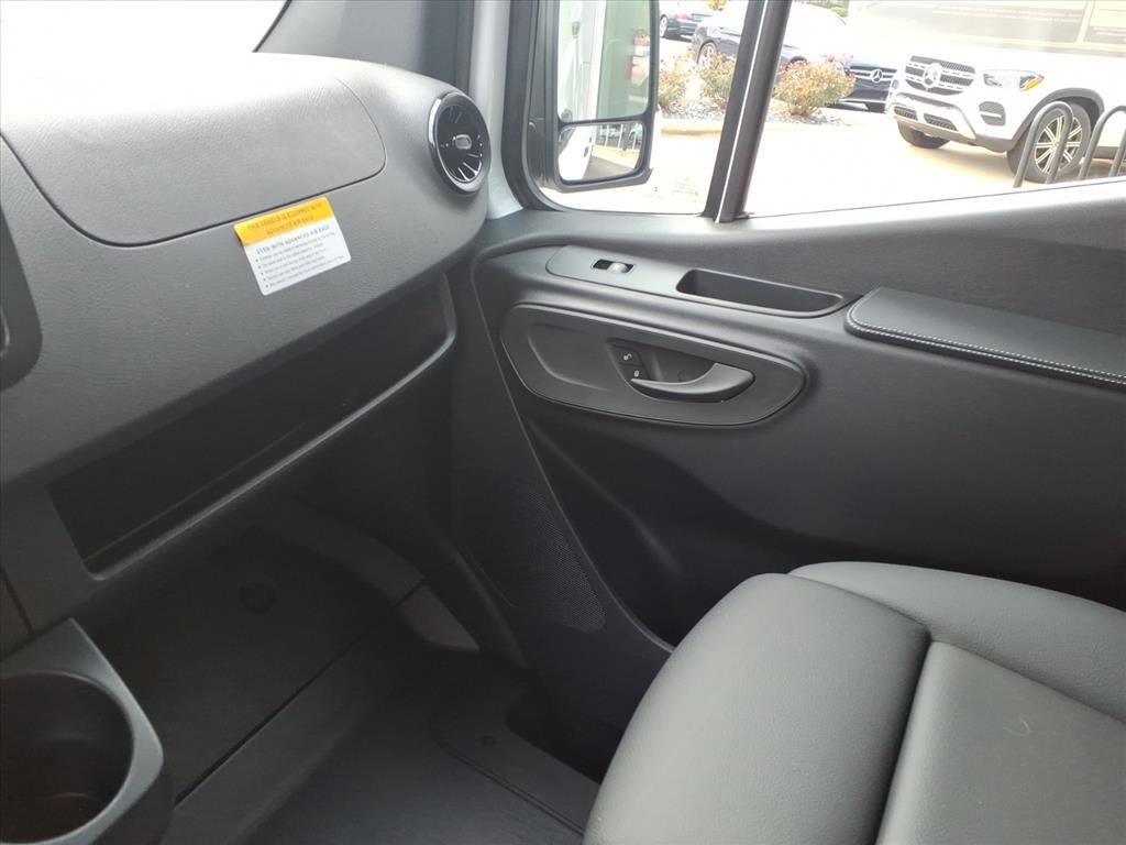 New 2026 Mercedes-Benz Sprinter 2500 image 24