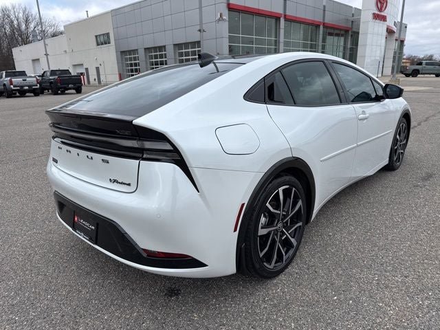 Used 2024 Toyota Prius Prime Premium image 11