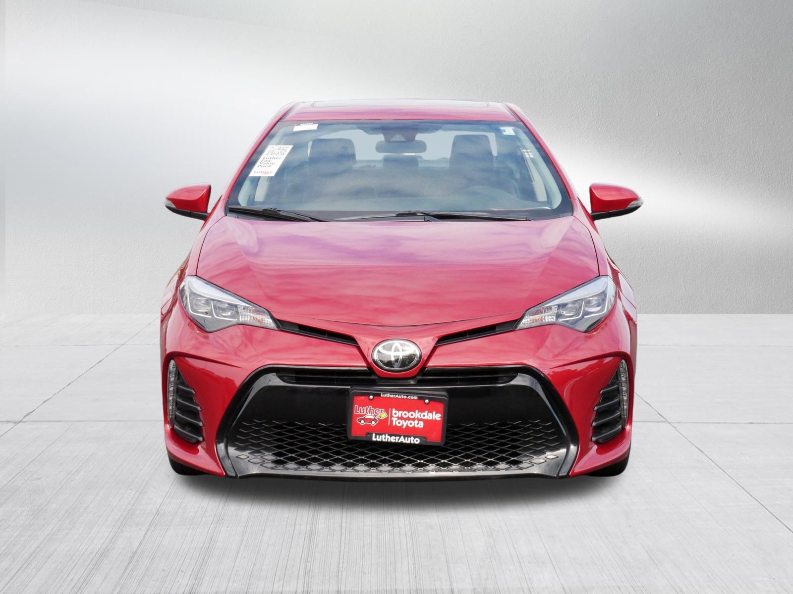 Certified 2019 Toyota Corolla XSE FWD image 2