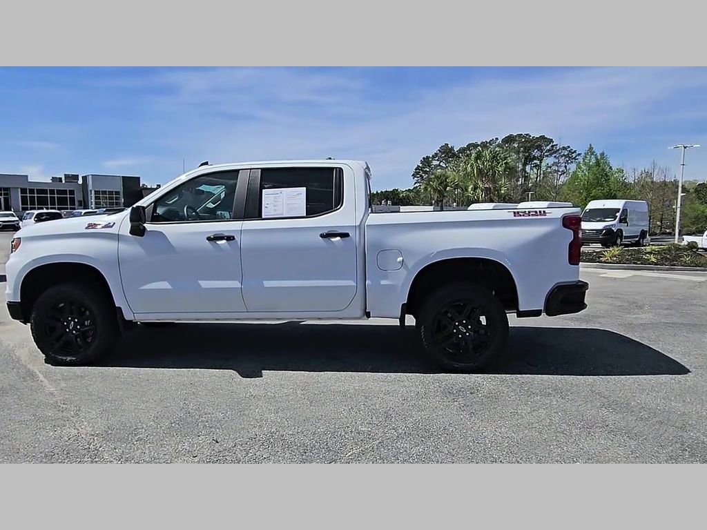 Used 2025 Chevrolet Silverado 1500 LT Trail Boss w/ Convenience Package II image 29