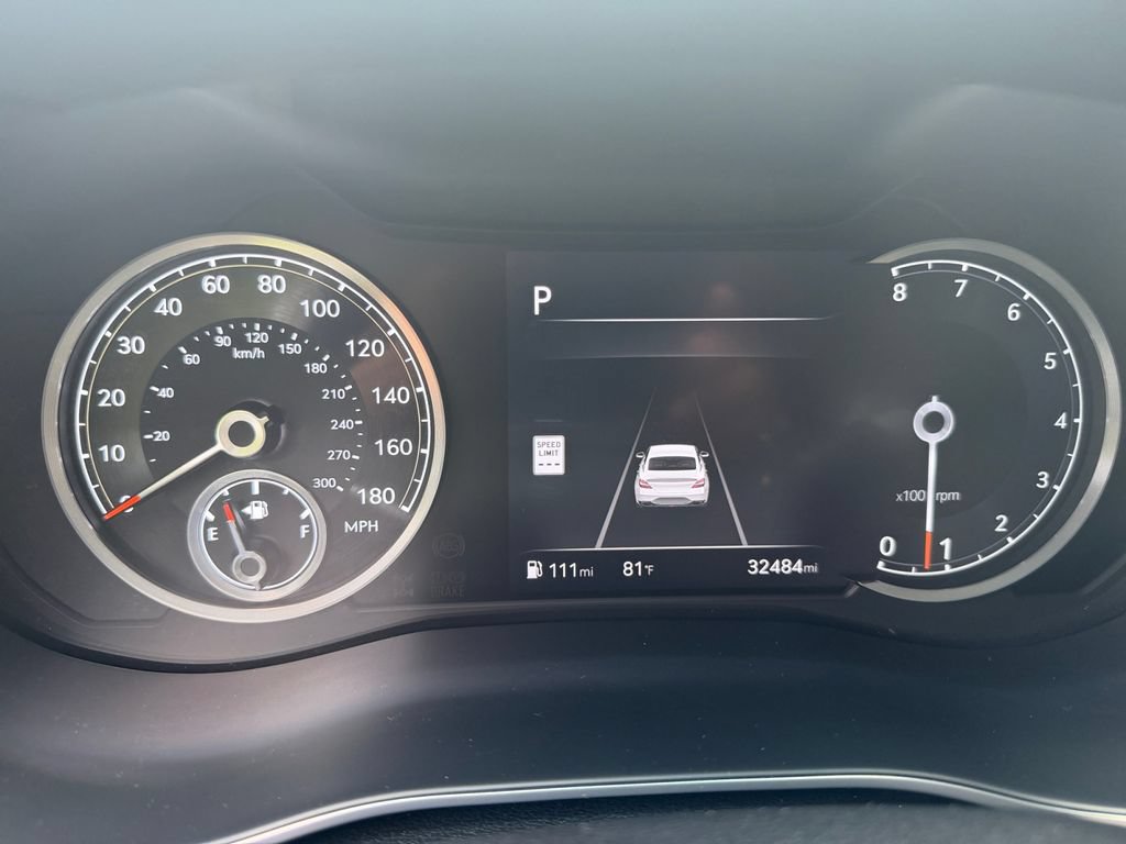 Used 2025 Genesis G70 2.5T AWD/4WD image 16