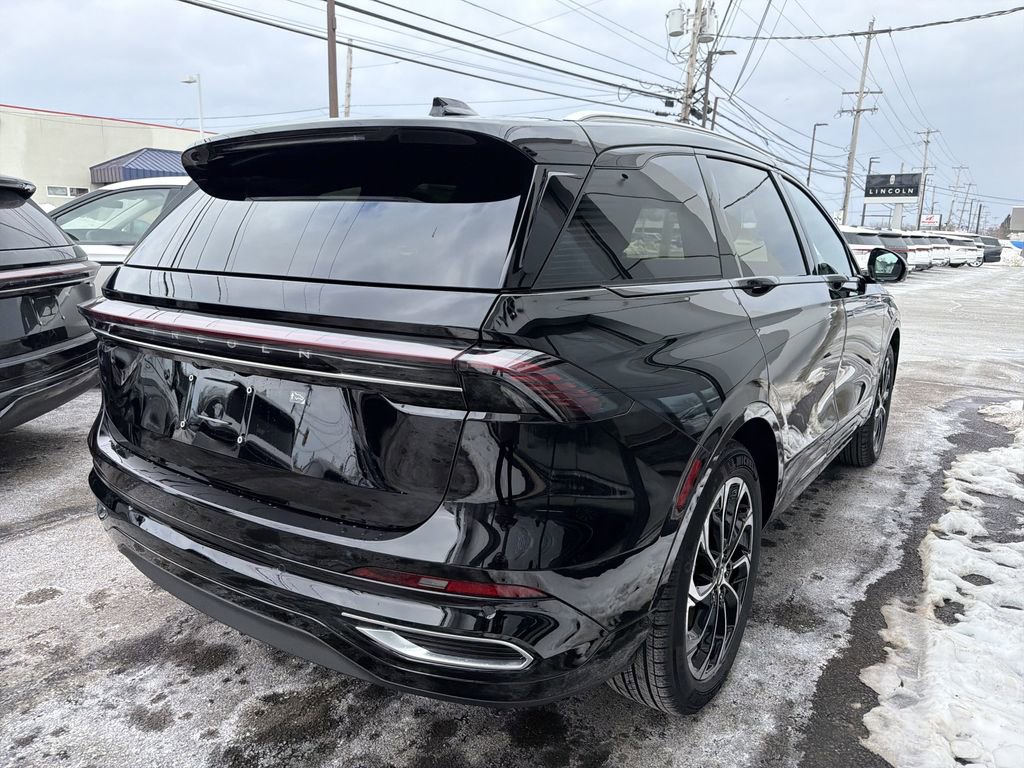 New 2026 Lincoln Nautilus Reserve image 3