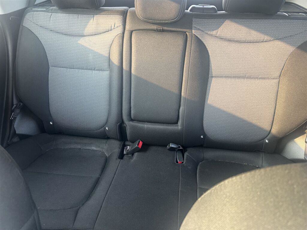 Used 2017 Kia Soul + w/ Designer's Package FWD image 4