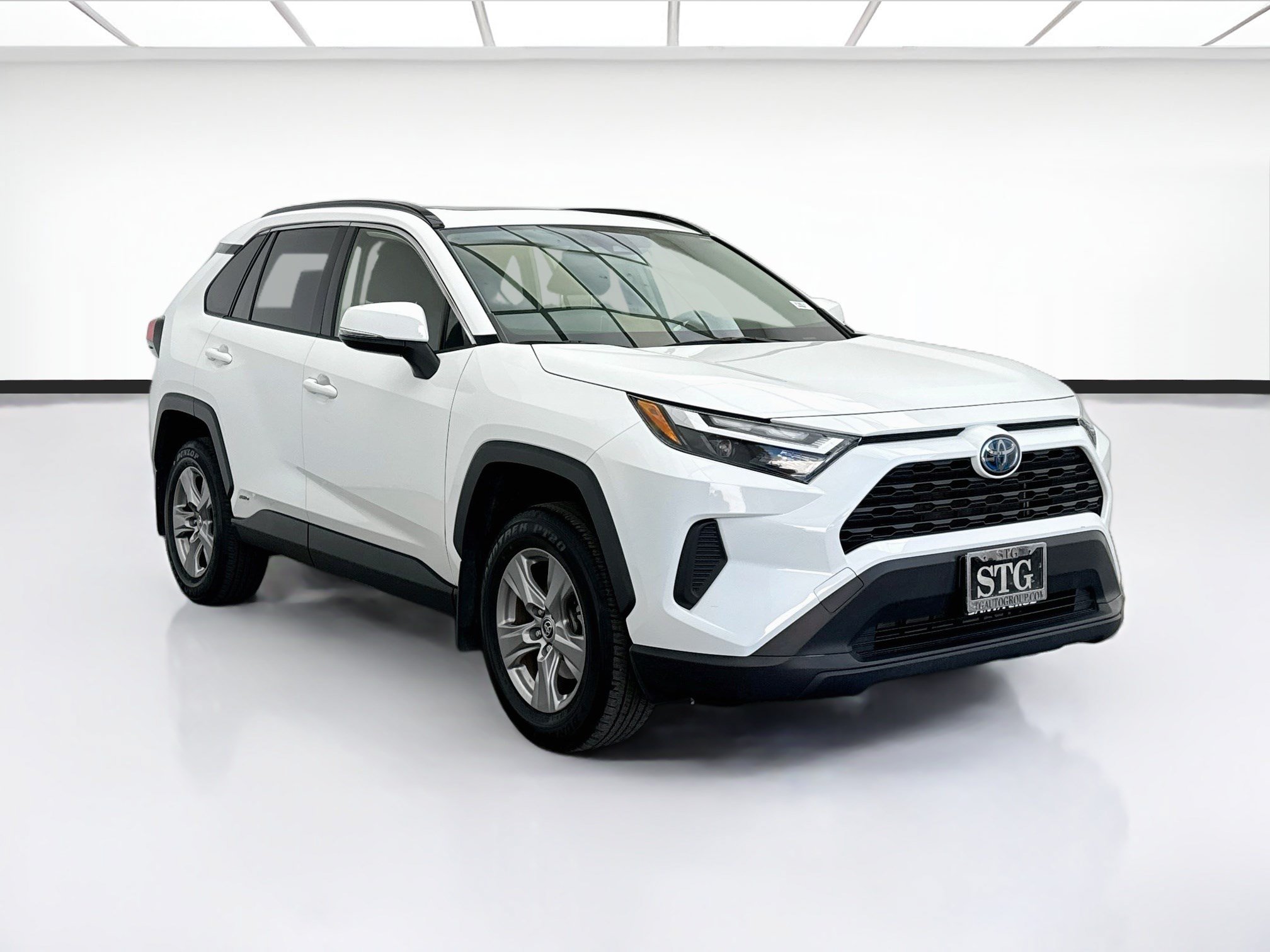 Used 2023 Toyota RAV4 XLE w/ Convenience Package AWD/4WD image 3