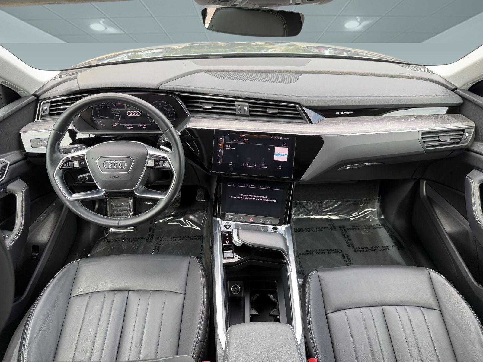 Used 2024 Audi Q8 e-tron Premium AWD/4WD image 17