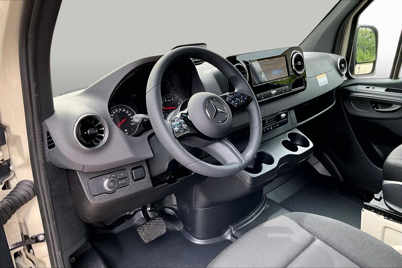 New 2026 Mercedes-Benz Sprinter 2500 image 10