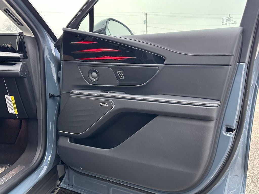 New 2026 Lincoln Nautilus Reserve w/ Jet Appearance Package AWD/4WD image 23