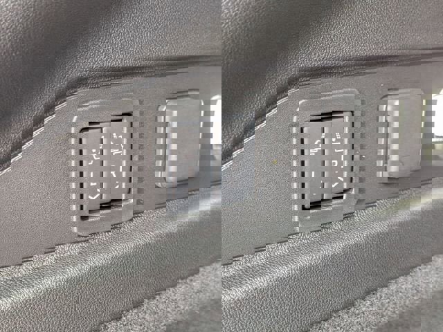 New 2026 Cadillac Lyriq V image 29