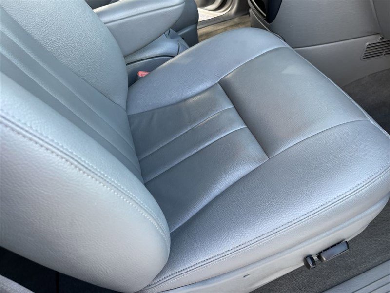Used 2006 Dodge Grand Caravan SXT w/ Leather Interior Group FWD image 15