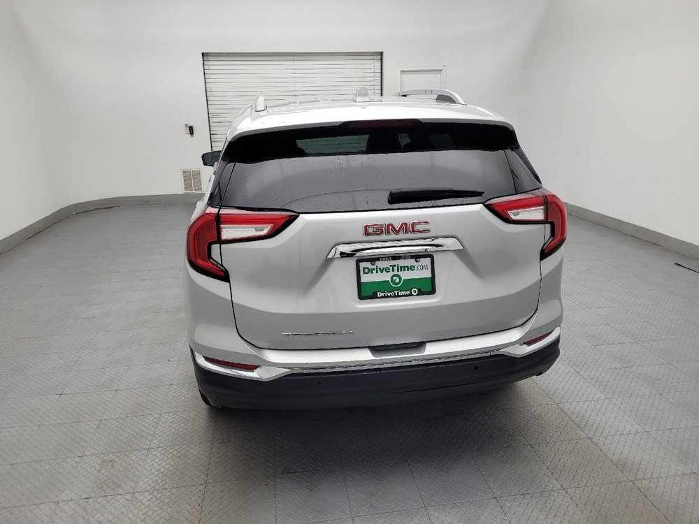Used 2022 GMC Terrain SLT w/ LPO, Floor Liner Package FWD image 6