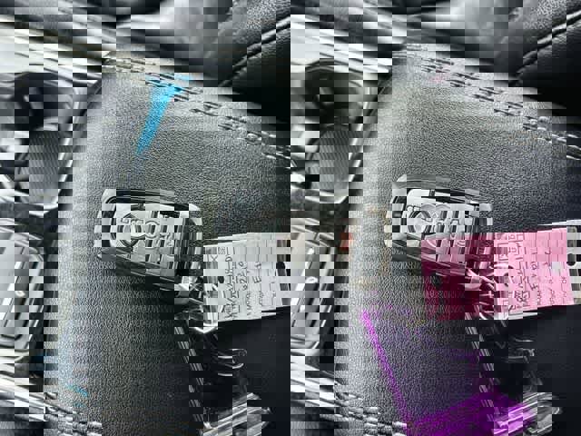 Used 2019 Ford Edge Titanium FWD image 21