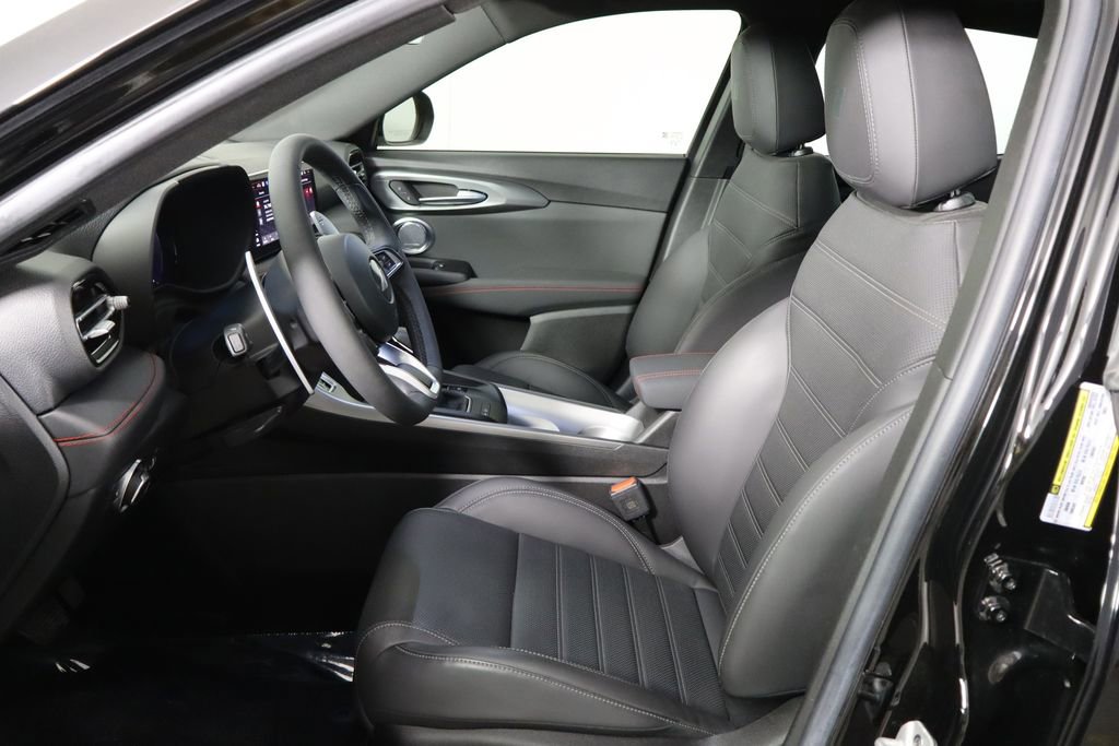 New 2024 Dodge Hornet R/T Plus w/ R/T Blacktop Package image 16