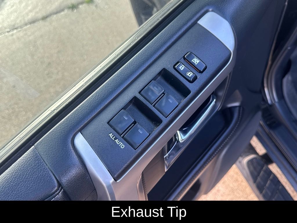 Used 2017 Toyota 4Runner SR5 Premium image 13