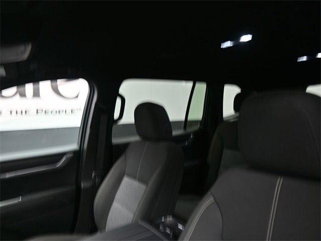 Used 2025 GMC Acadia Elevation image 17