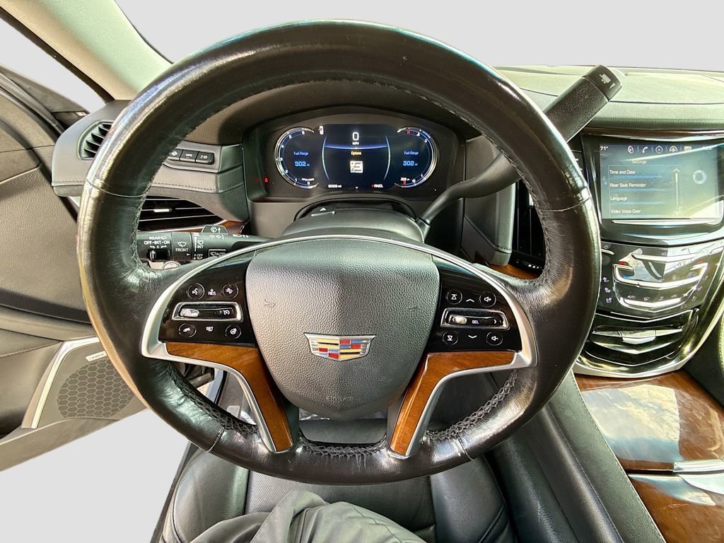 Used 2019 Cadillac Escalade Premium Luxury image 41